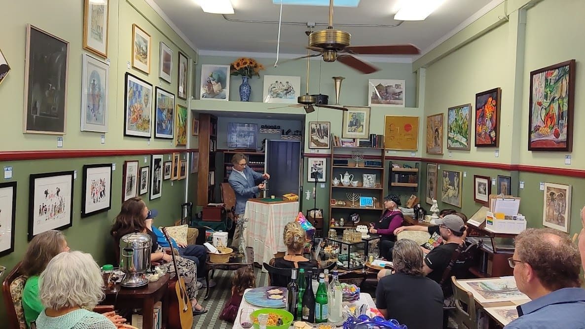 Jana Mazurkiewicz Meisarosh - Headshot